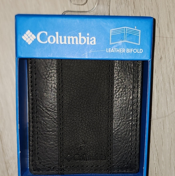 Black Columbia Men's RFID Blocking Passport Case/Bi Fold Wallet - Picture 1 of 7